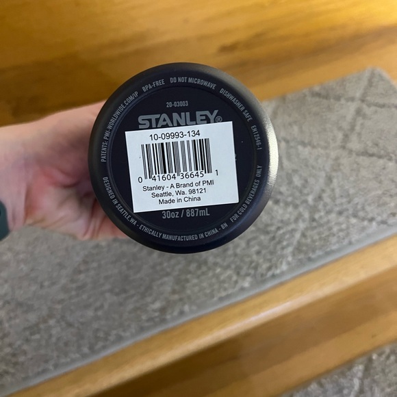 Brand new Stanley bottle - Picture 2 of 4